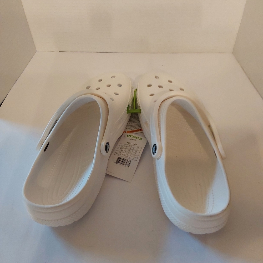 CROCS Classic White Slip-On Clogs BRAND NEW